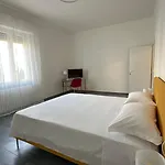 La Casa Gialla Parma