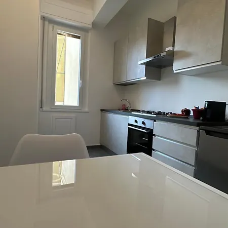 La Casa Gialla *